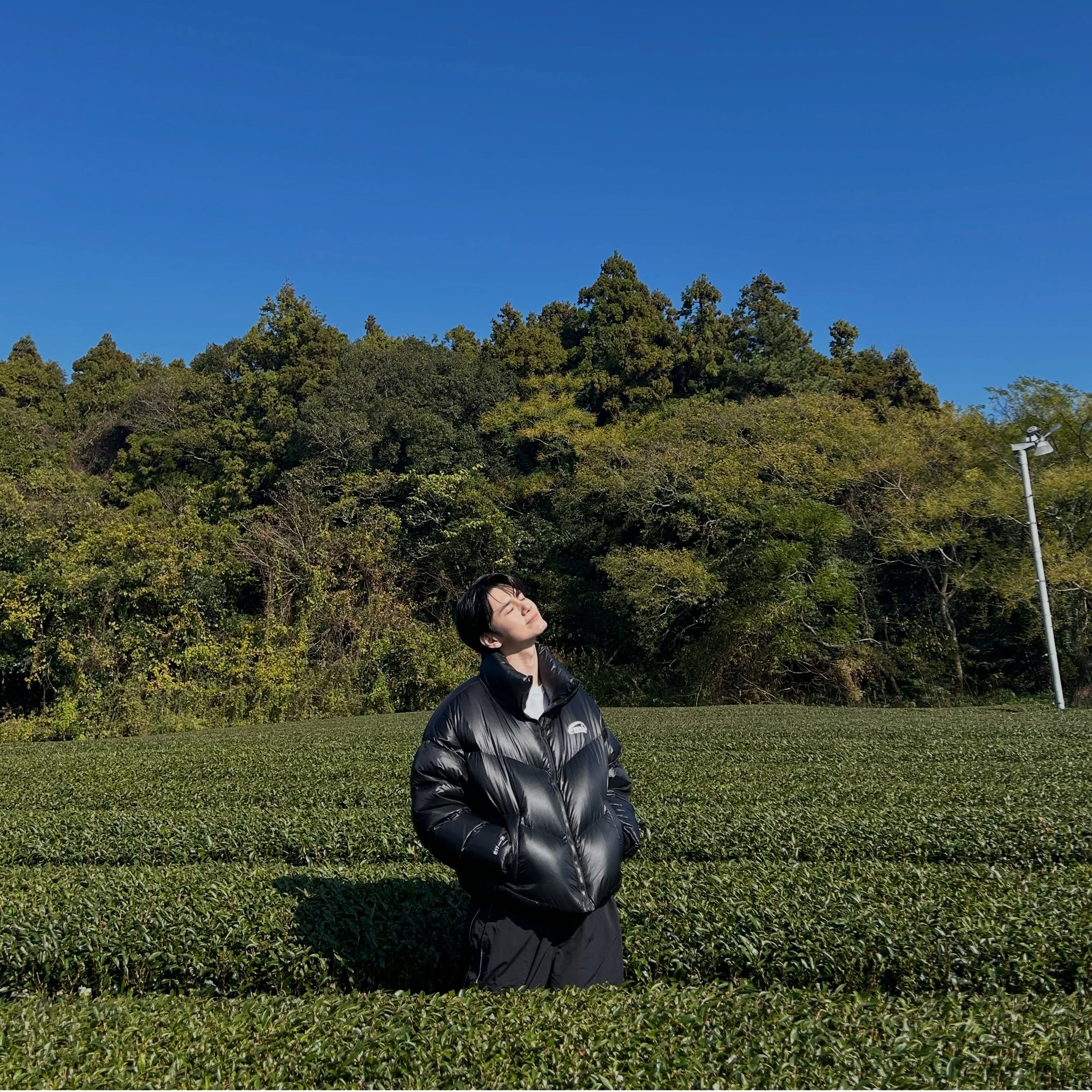 粉丝拍下的邕圣祐瞬间