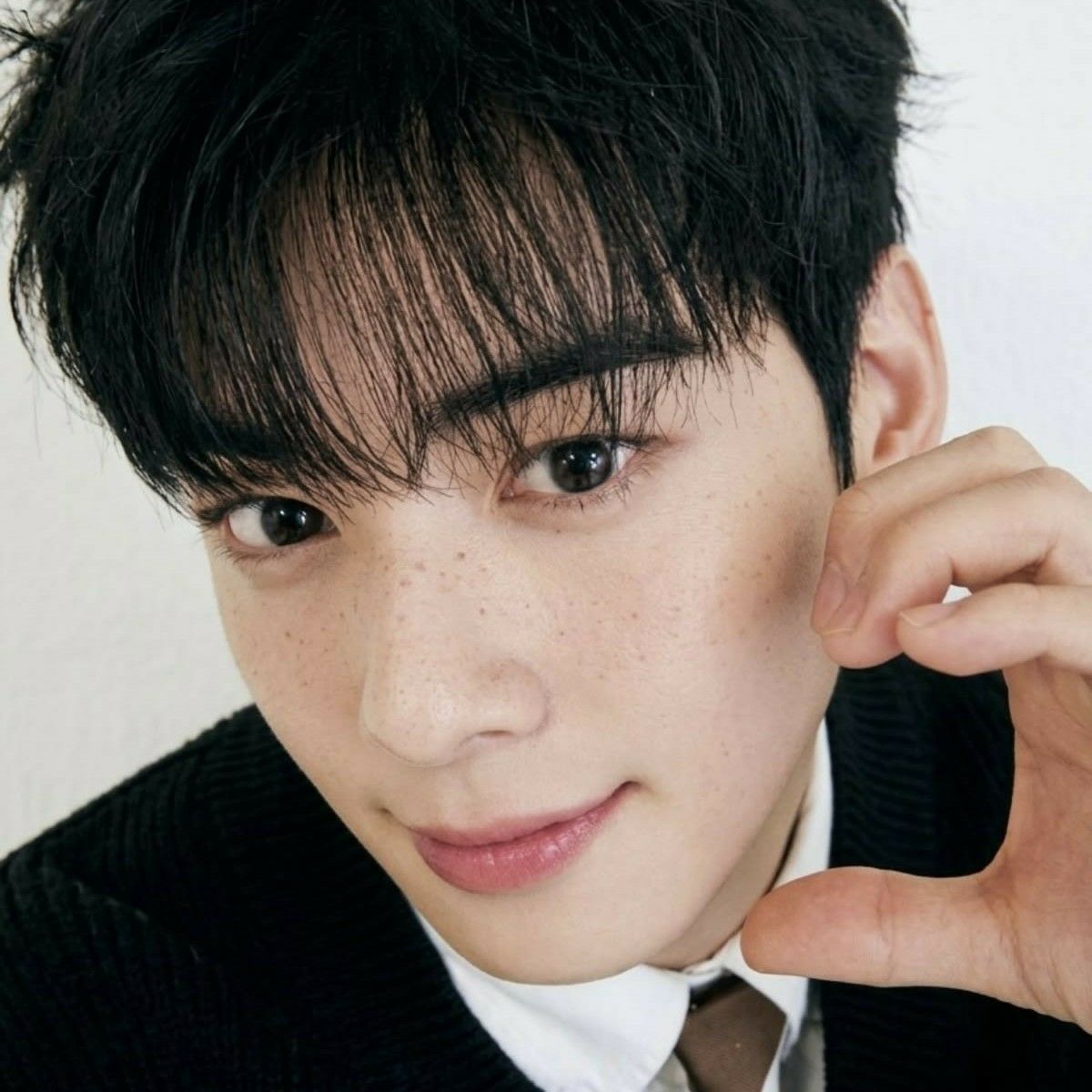 Latest photo of Cha Eunwoo
