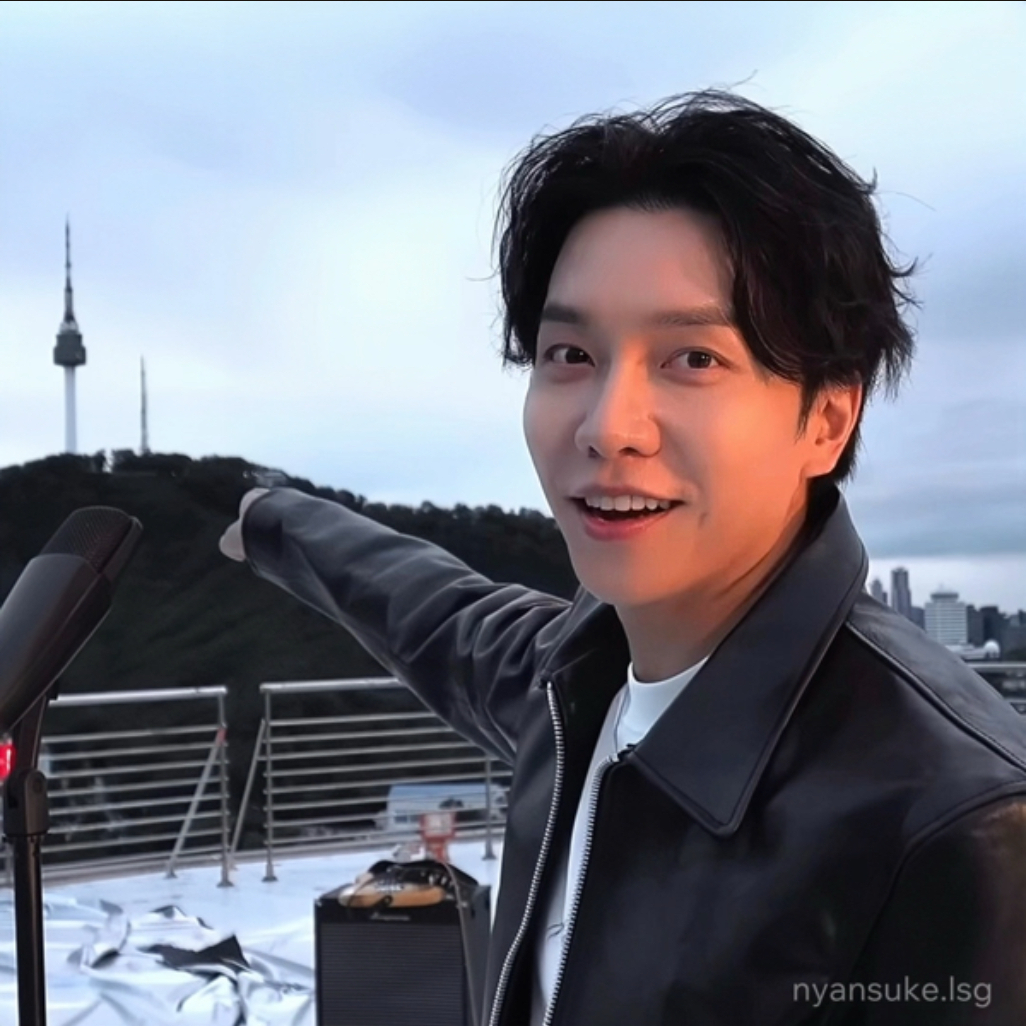 Foto terbaru dari Lee Seunggi