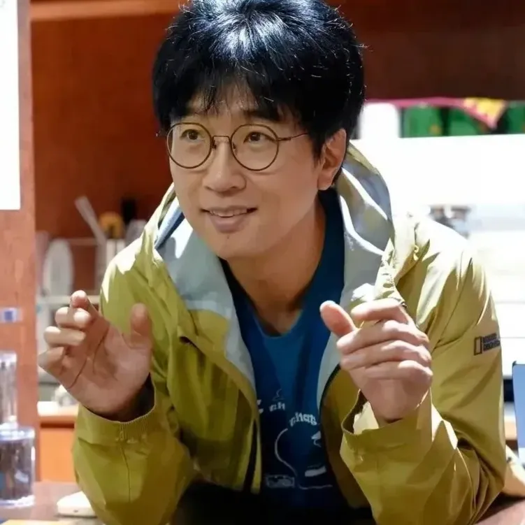 Latest photo of Bak Changgeun