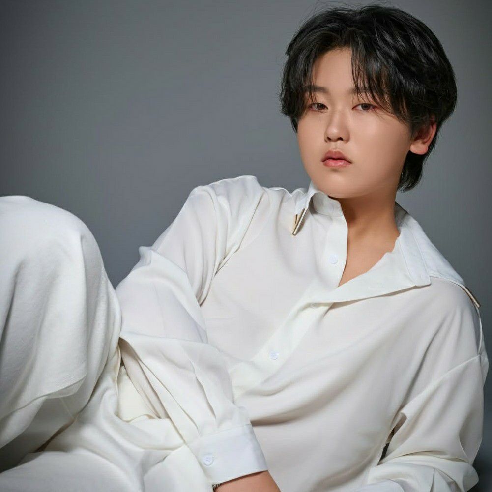 Recent activity shot of Park Sungon