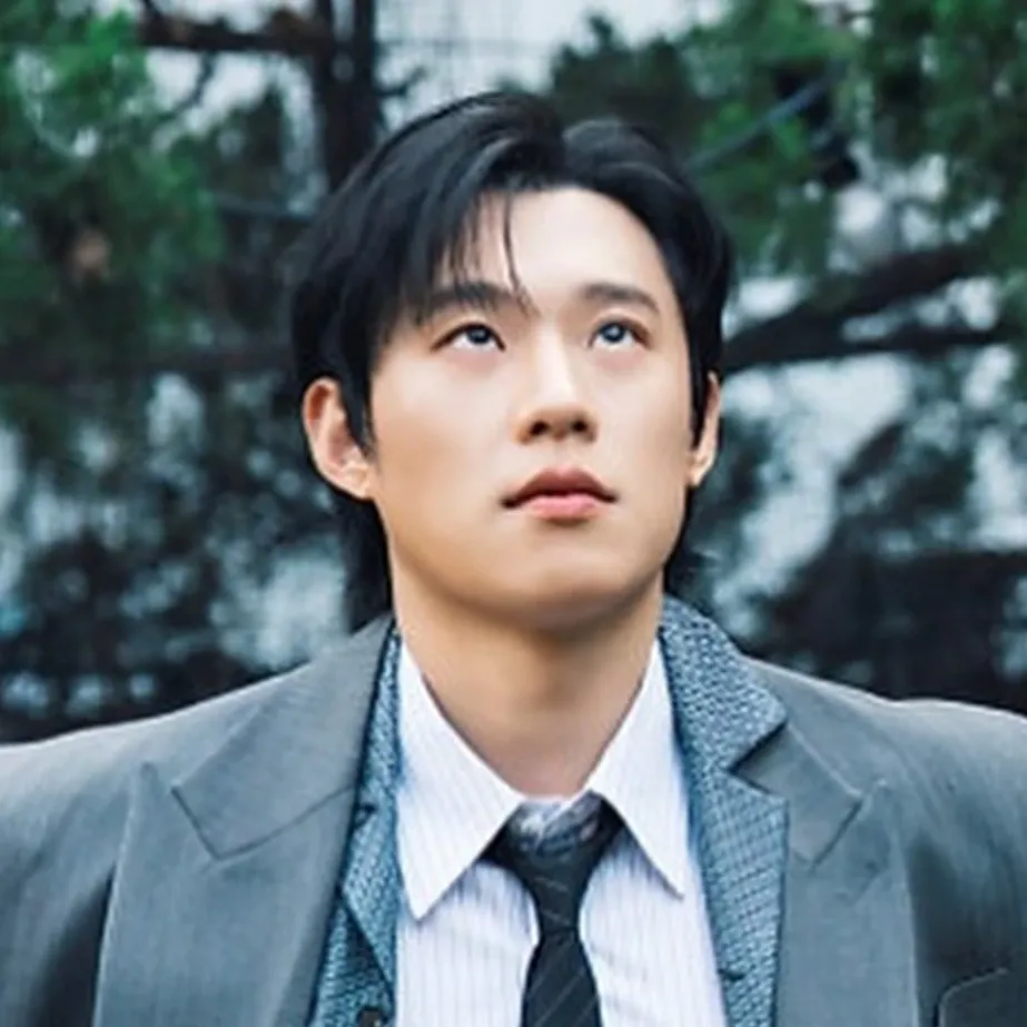 A moment captured by a fan of Kim Sungcheol