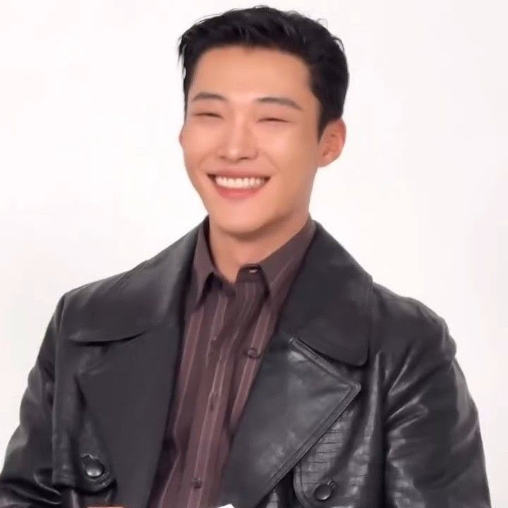 A moment captured by a fan of Woo Dohwan