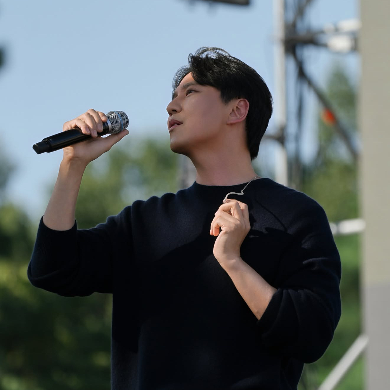 Behind-the-scenes cut of Kim Namgil