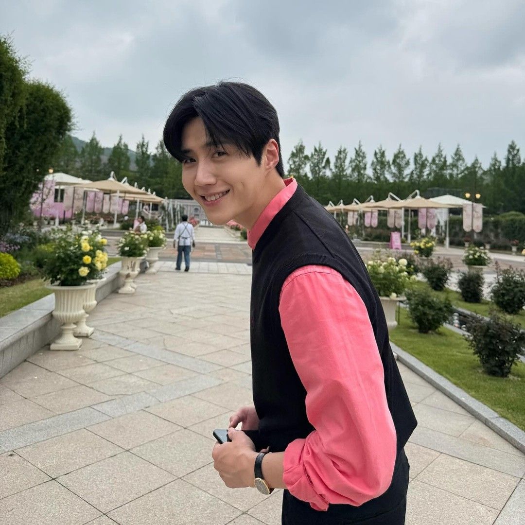 Recent activity shot of Kim Seonho