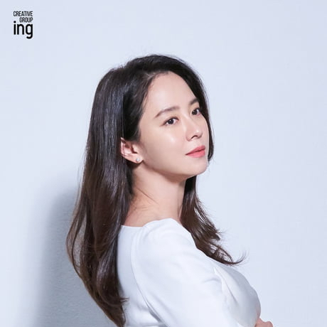 Momen yang diabadikan oleh penggemar Song Jihyo