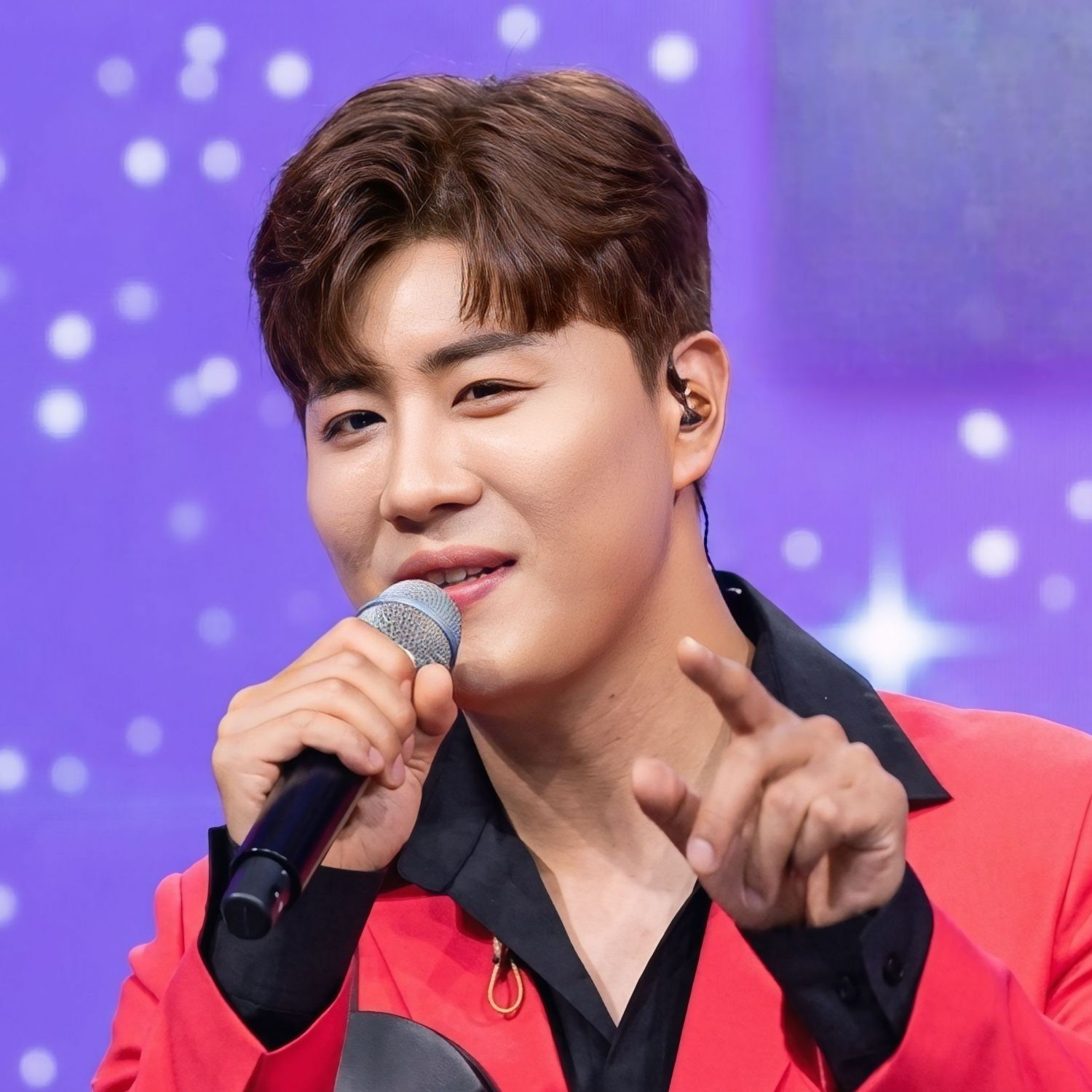 Recent activity shot of Jin Haesung