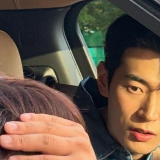 Behind-the-scenes cut of Park Seoham