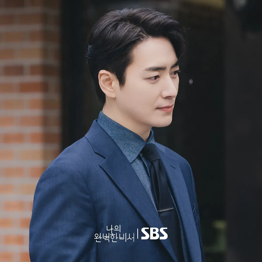 A moment captured by a fan of Lee Joonhyuk