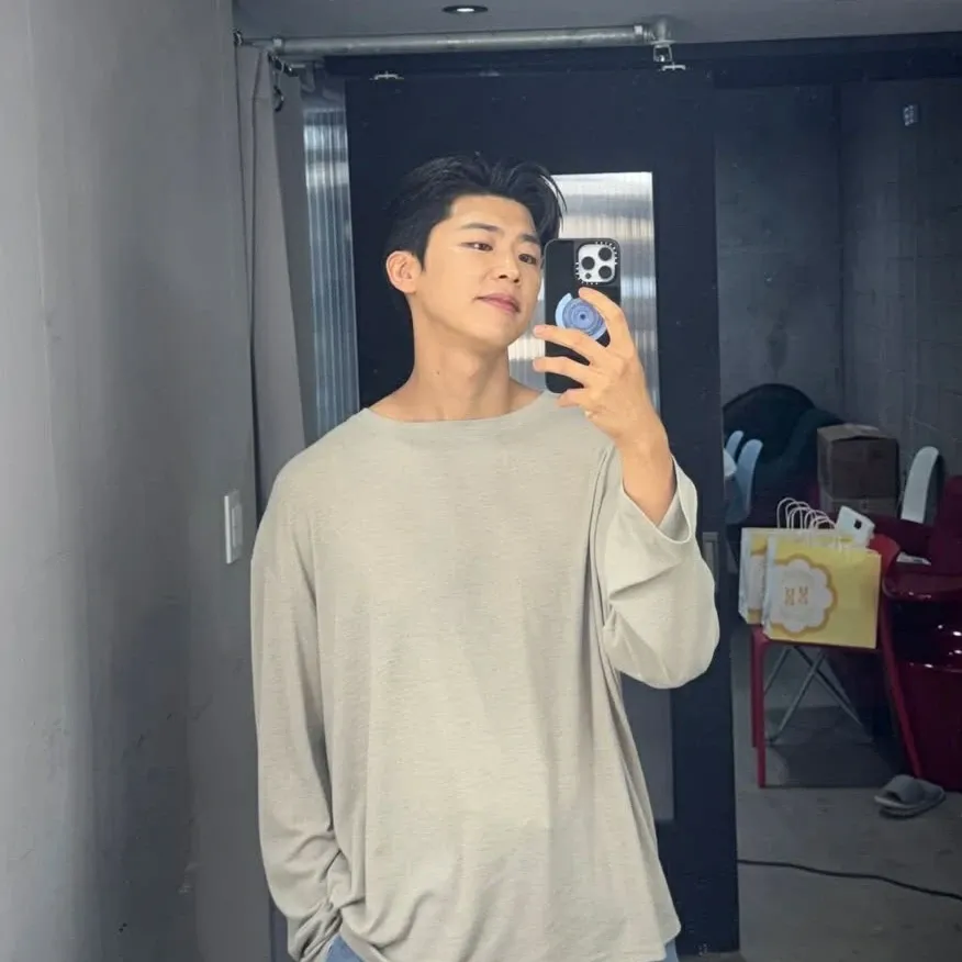 Latest photo of Park Jihyeon