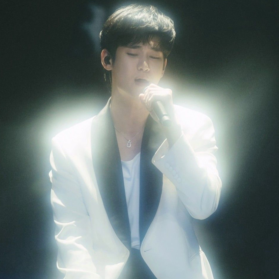 A moment captured by a fan of Kim Soohyun