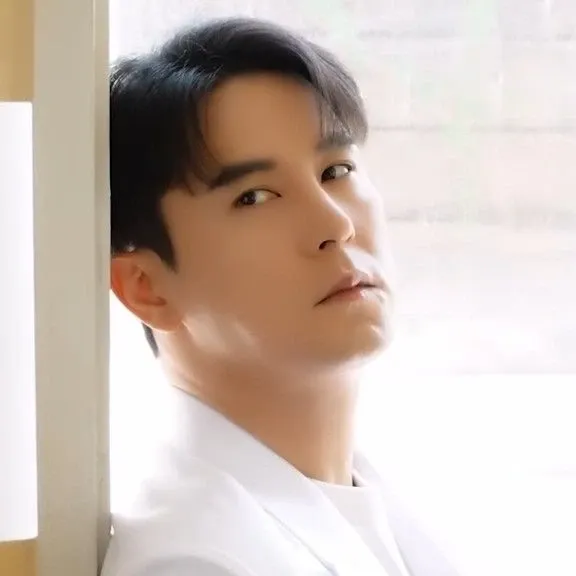Foto kegiatan terbaru dari Jang Minho