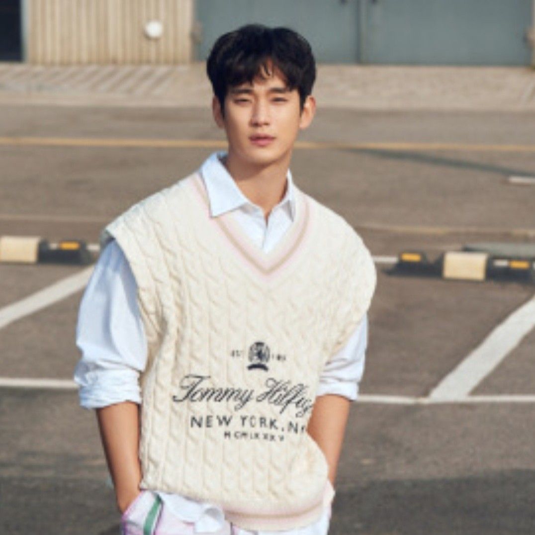 Recent activity shot of Kim Soohyun