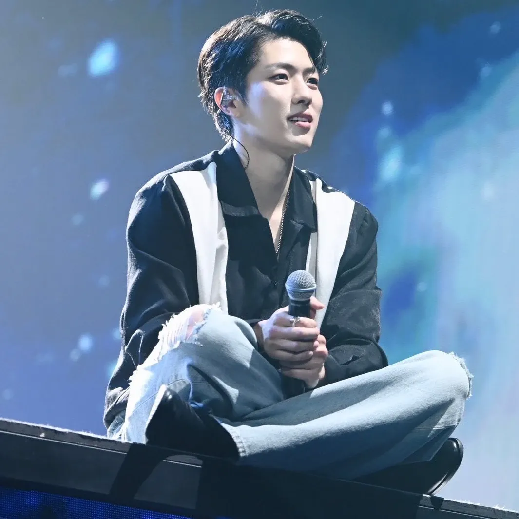 Recent activity shot of Lee Seongyeol