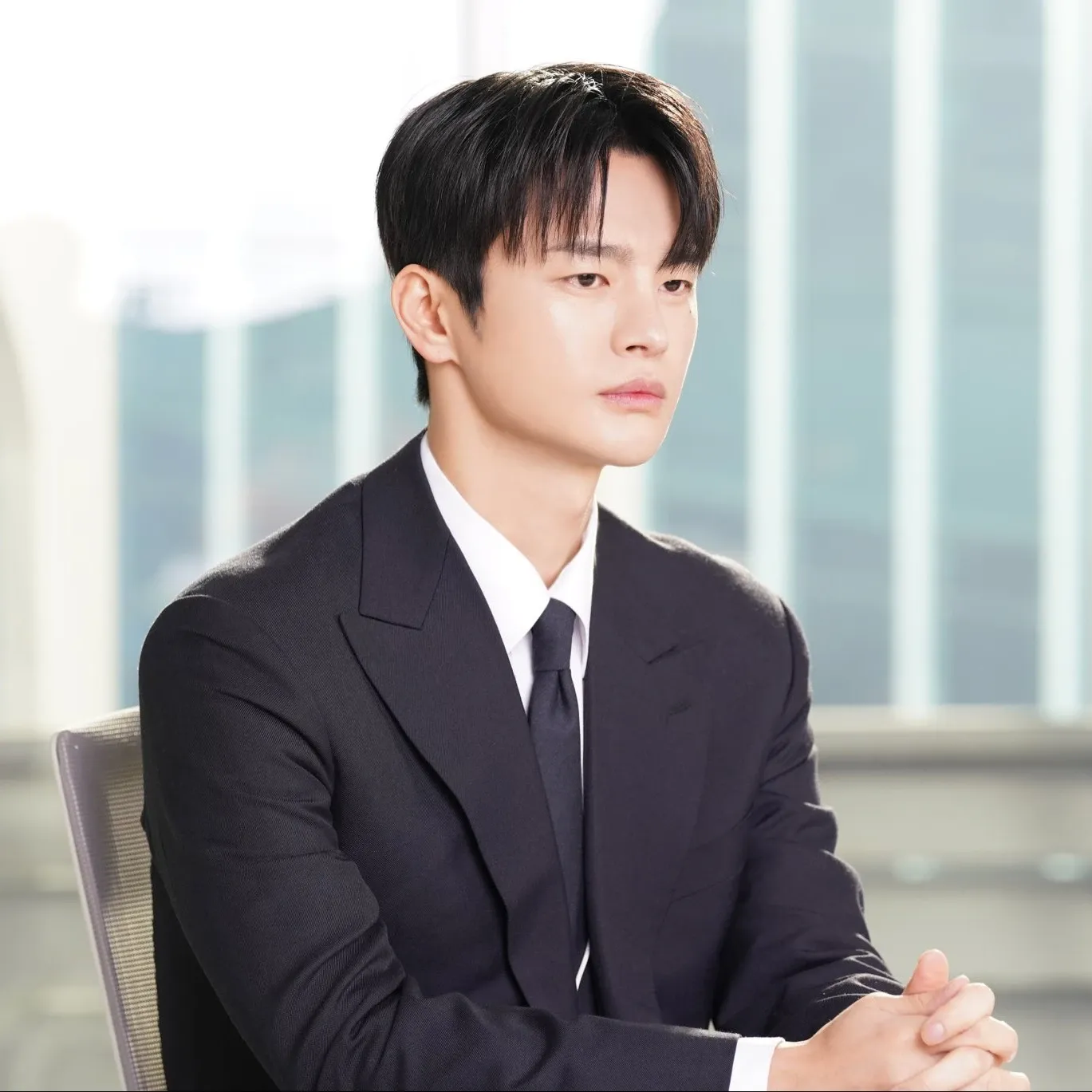 Behind-the-scenes cut of Seo Inguk