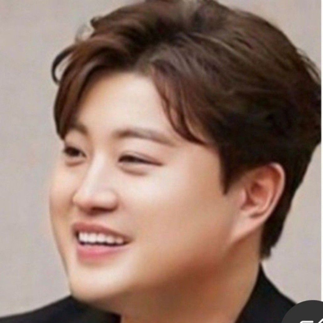 粉絲拍下的金浩中瞬間