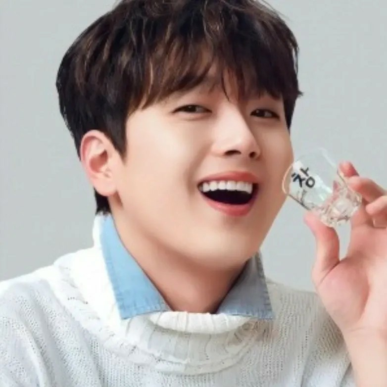Foto terbaru dari Lee Chanwon