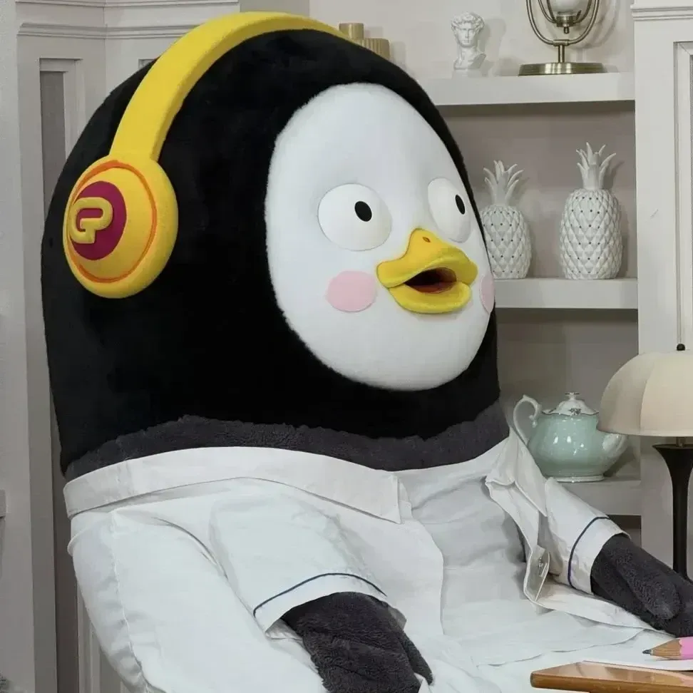 Behind-the-scenes cut of Pengsoo