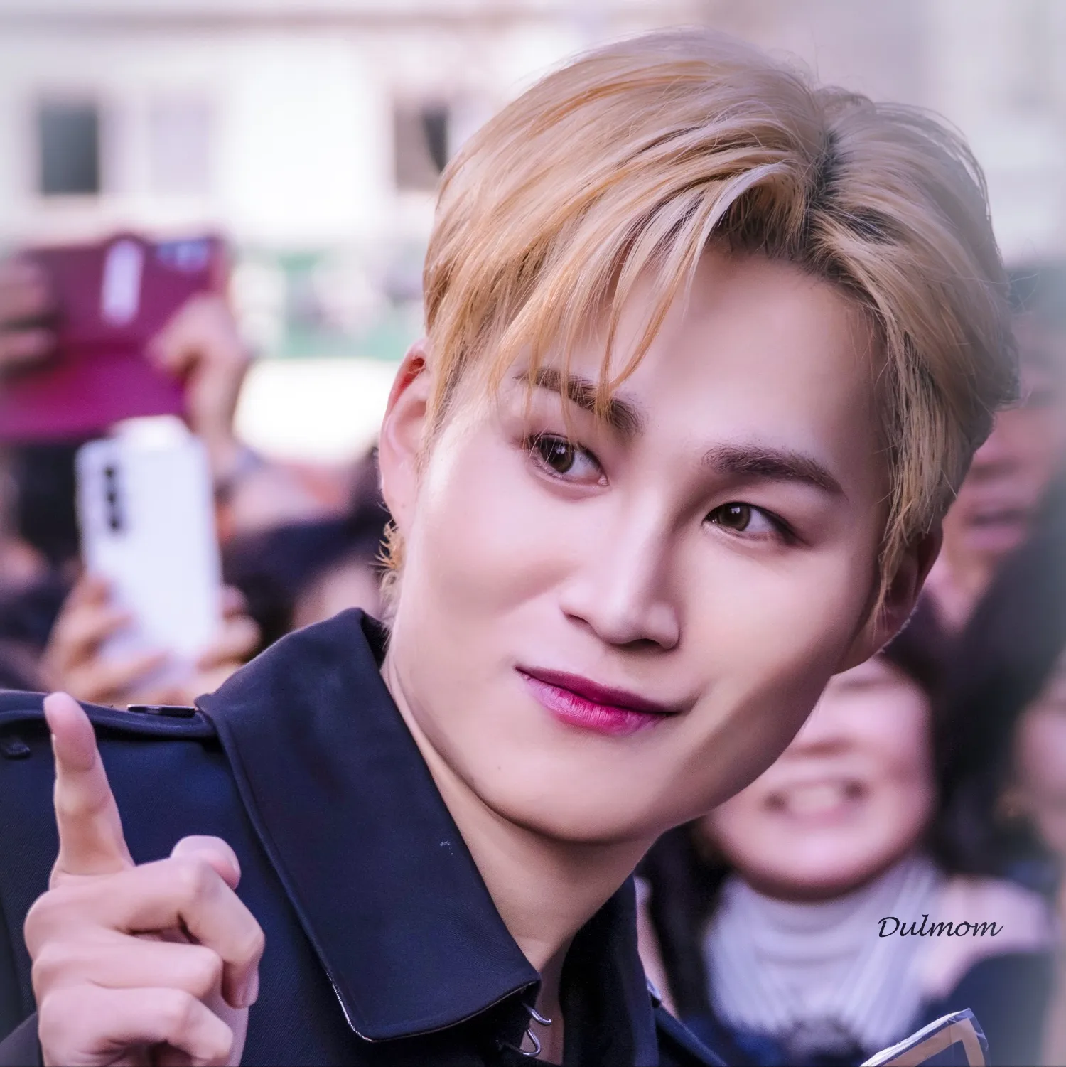 金熙栽的最新照片