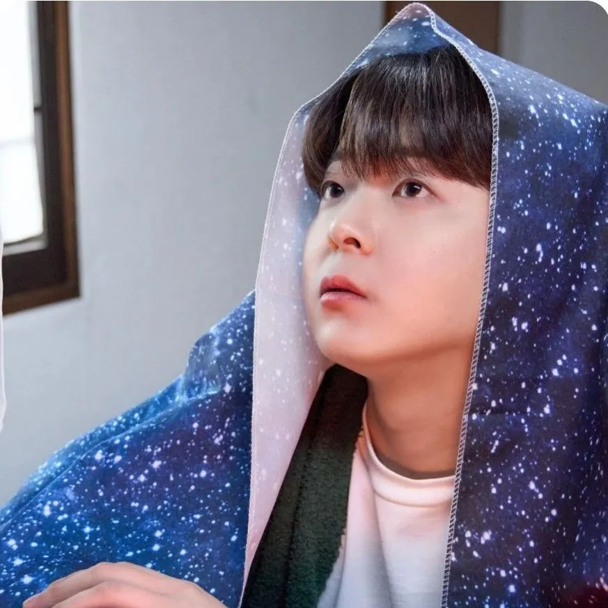 Behind-the-scenes cut of Park Minsu