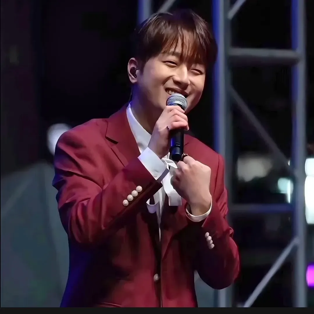 李灿元的幕后花絮