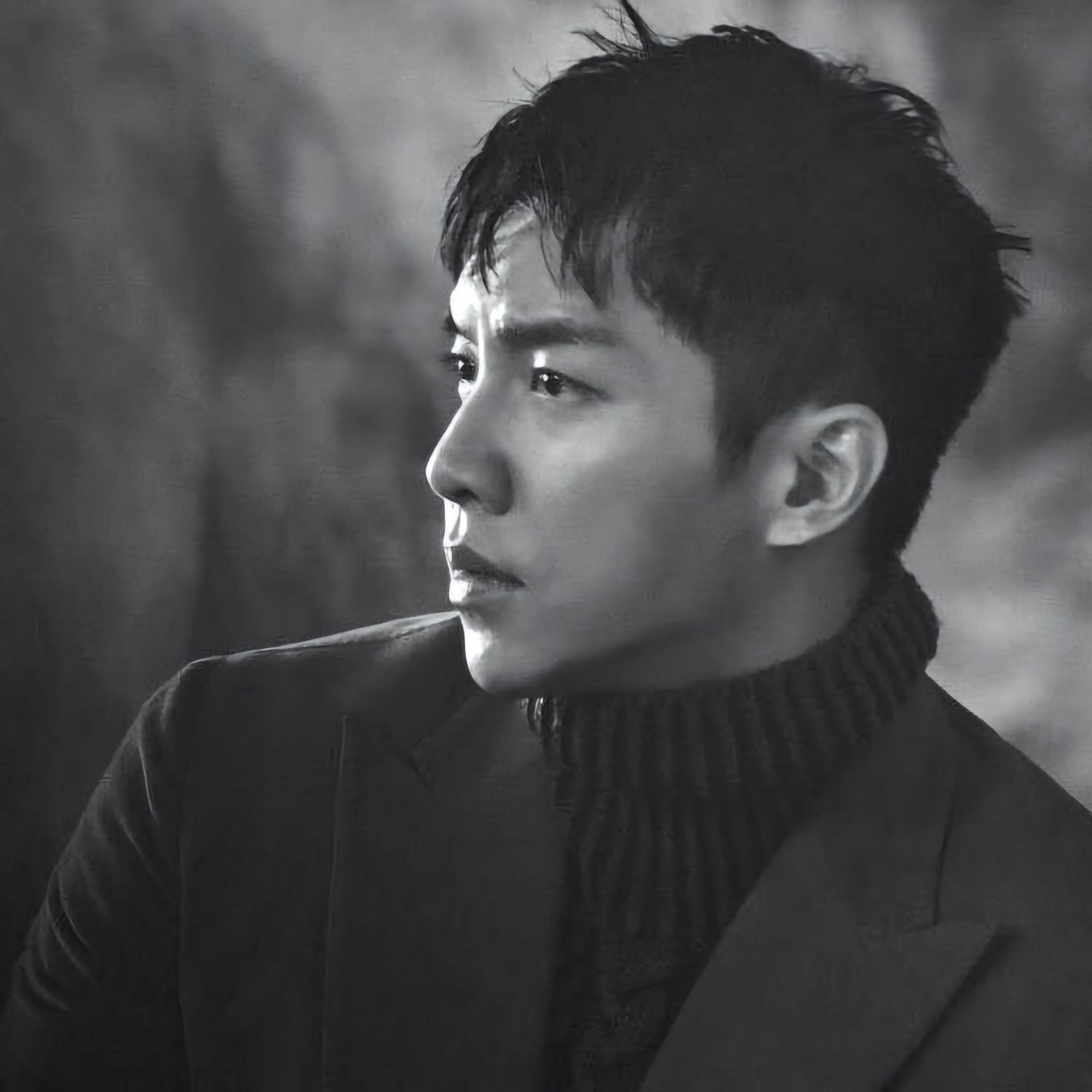 Recent activity shot of Lee Seunggi