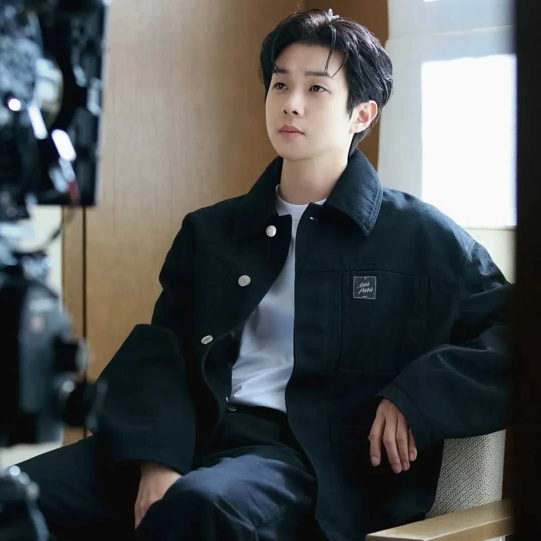 Behind-the-scenes cut of Choi Wooshik