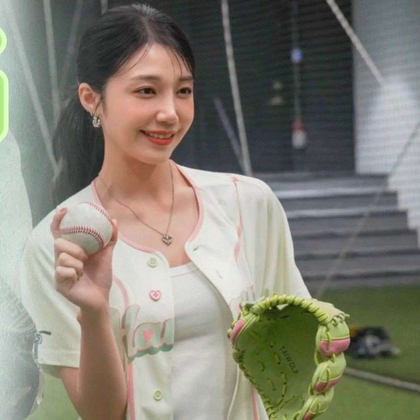 Cuplikan di balik layar dari Jung Eunji