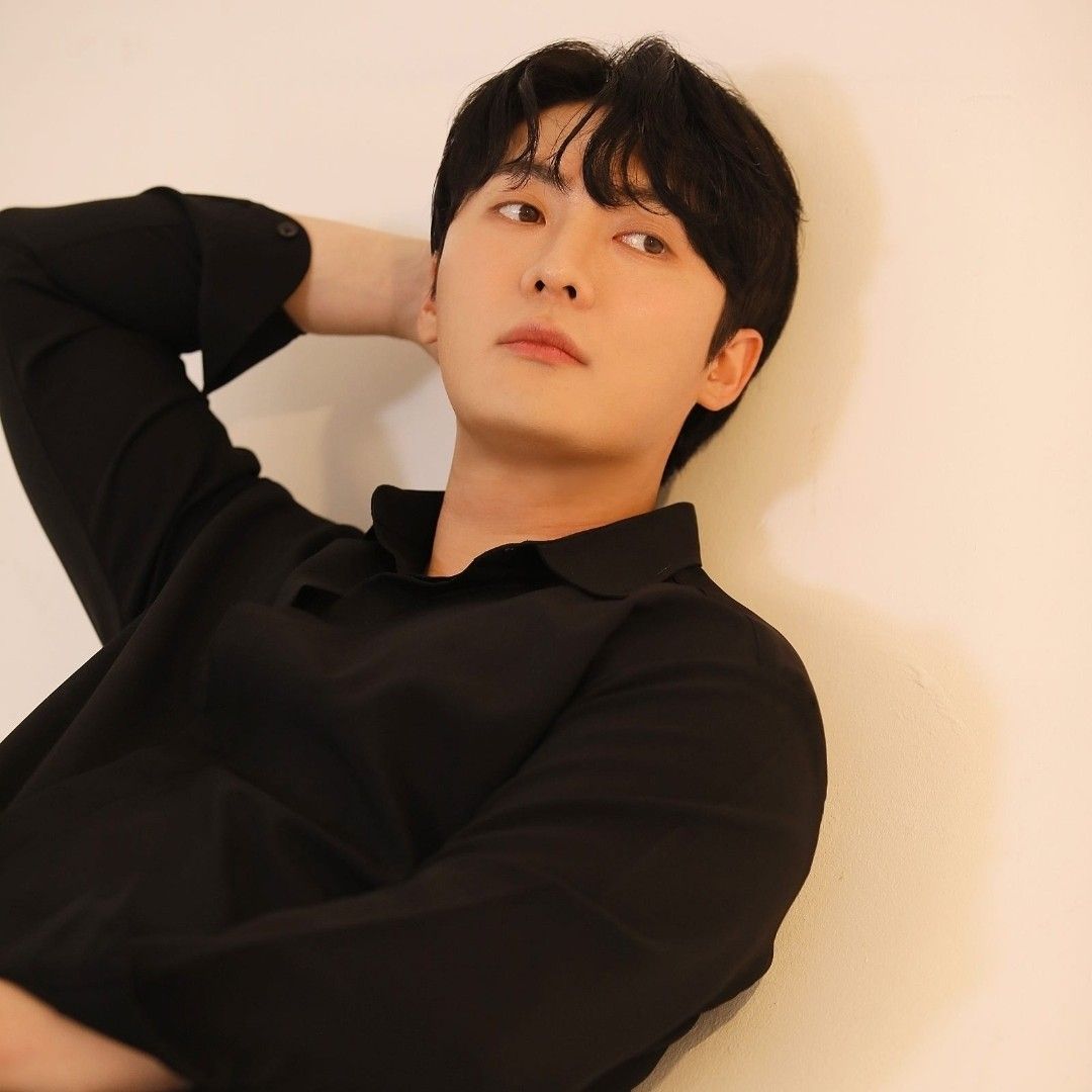 Behind-the-scenes cut of Son Binah