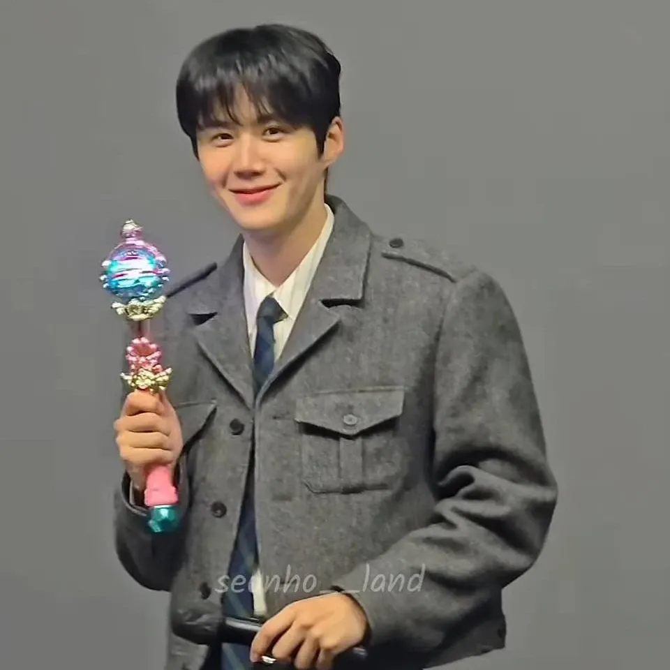 Latest photo of Kim Seonho