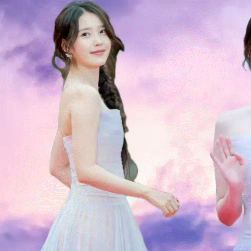 Behind-the-scenes cut of IU