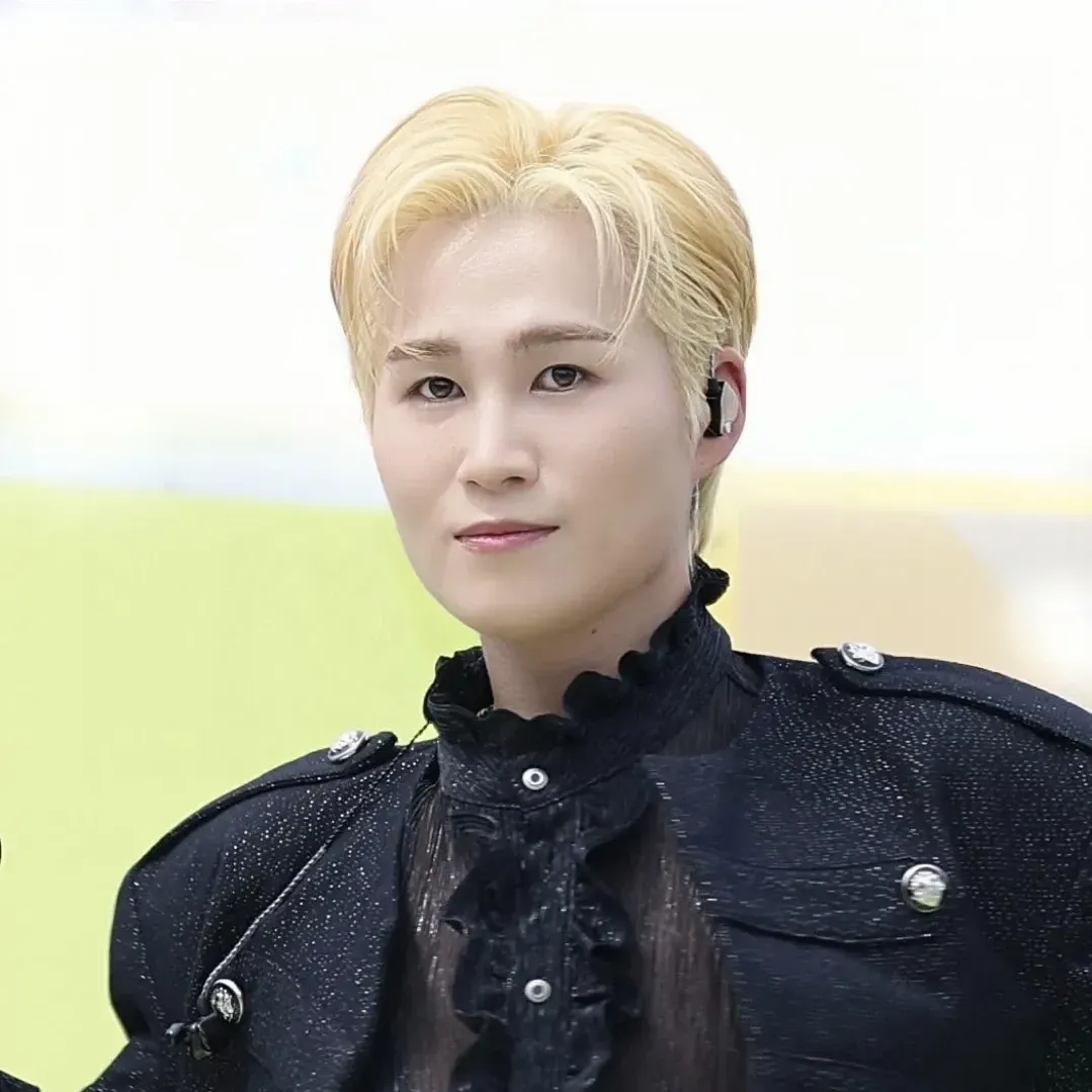 김희재의 최신 사진