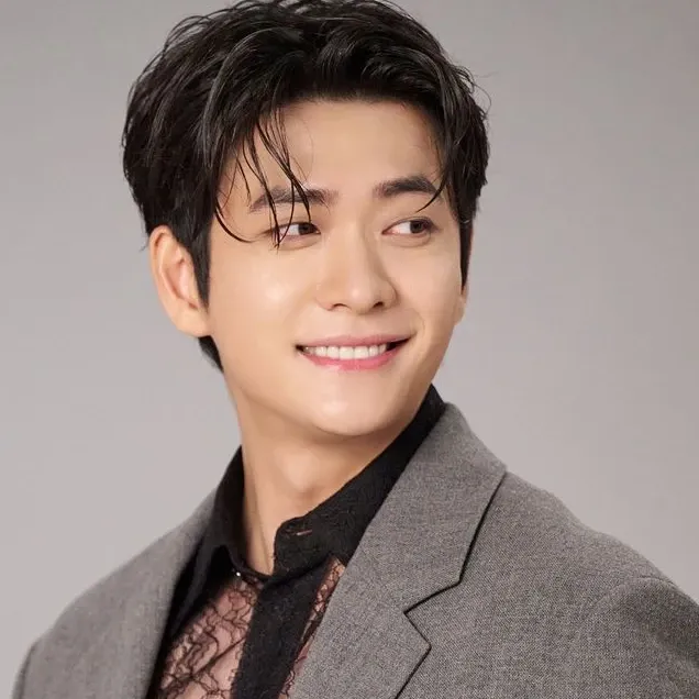 A moment captured by a fan of Kang Taeoh