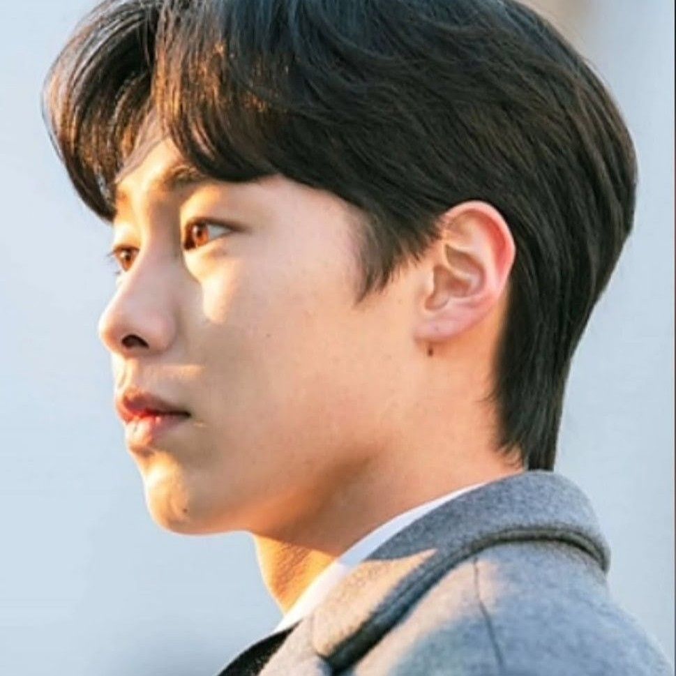 Recent activity shot of Lee Jaewook