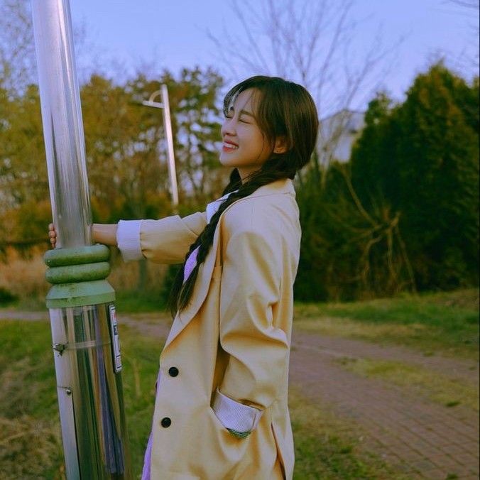 Behind-the-scenes cut of Kim Sejeong