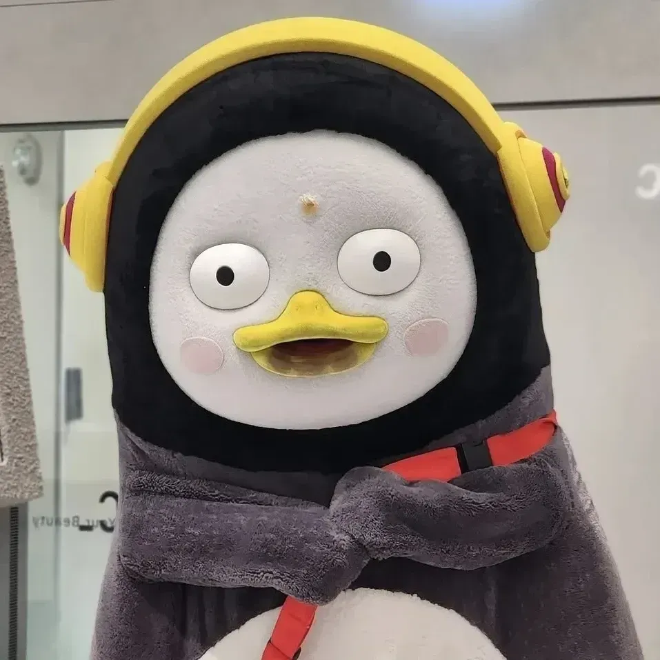 Behind-the-scenes cut of Pengsoo