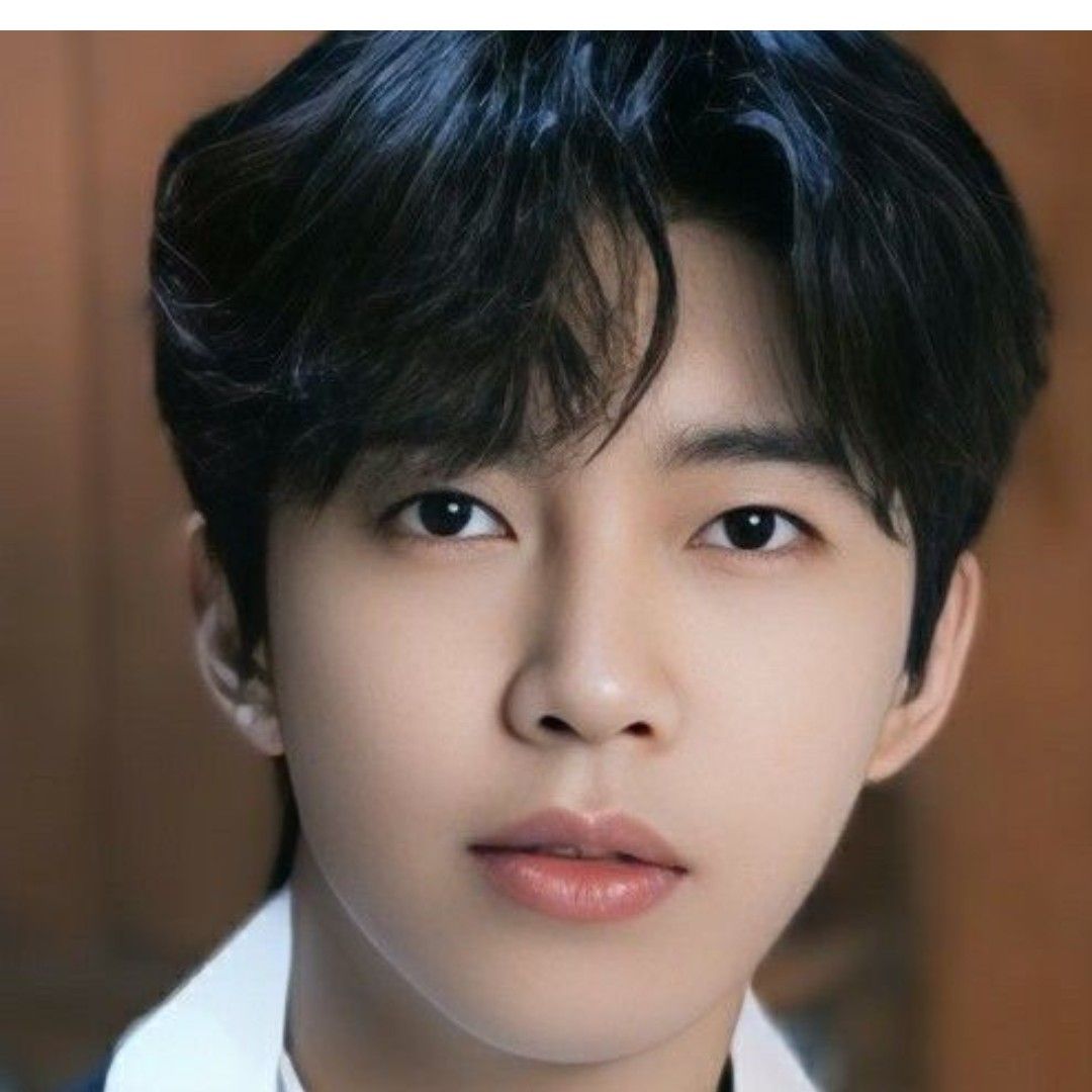 Latest photo of Lim Youngwoong