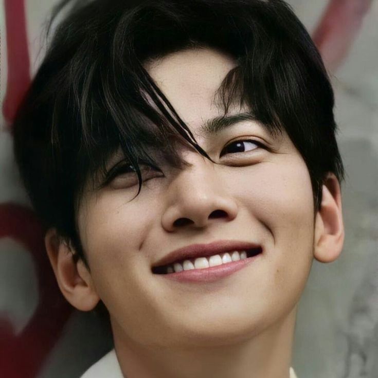 チ・チャンウクの最近の活動ショット