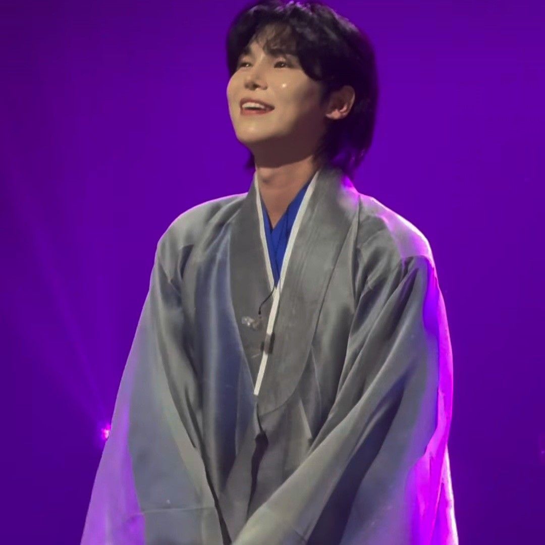 Behind-the-scenes cut of Kim Junsu (1991)