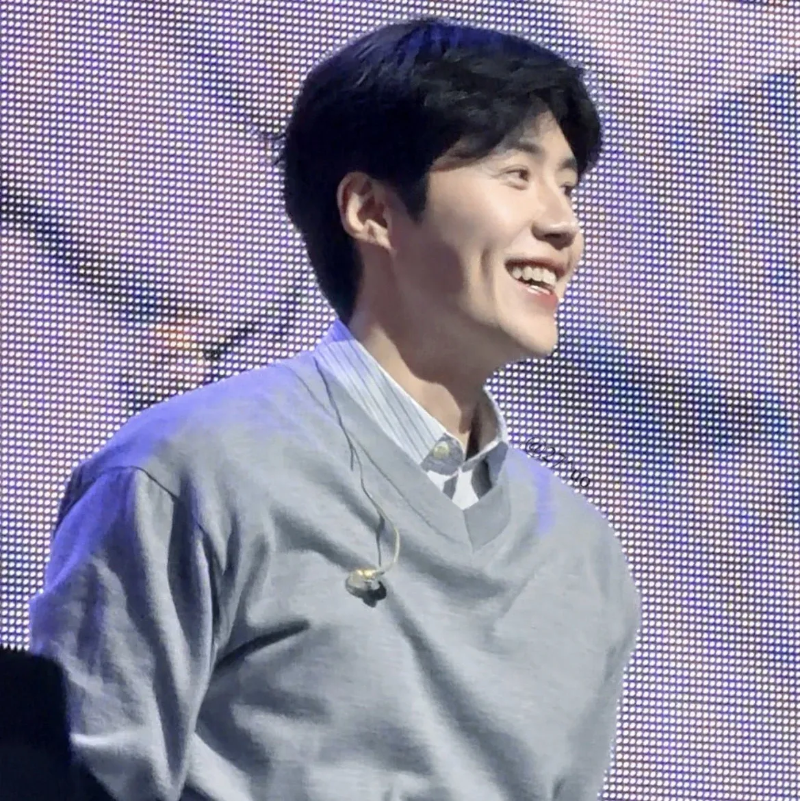 A moment captured by a fan of Kim Seonho
