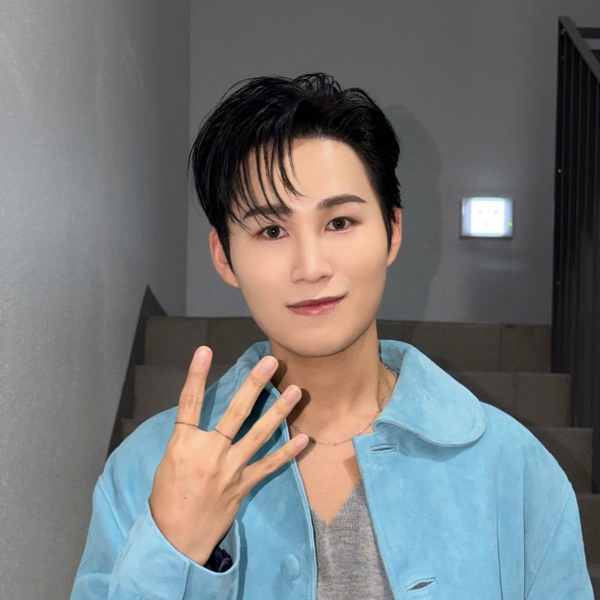 粉丝拍下的金熙栽瞬间