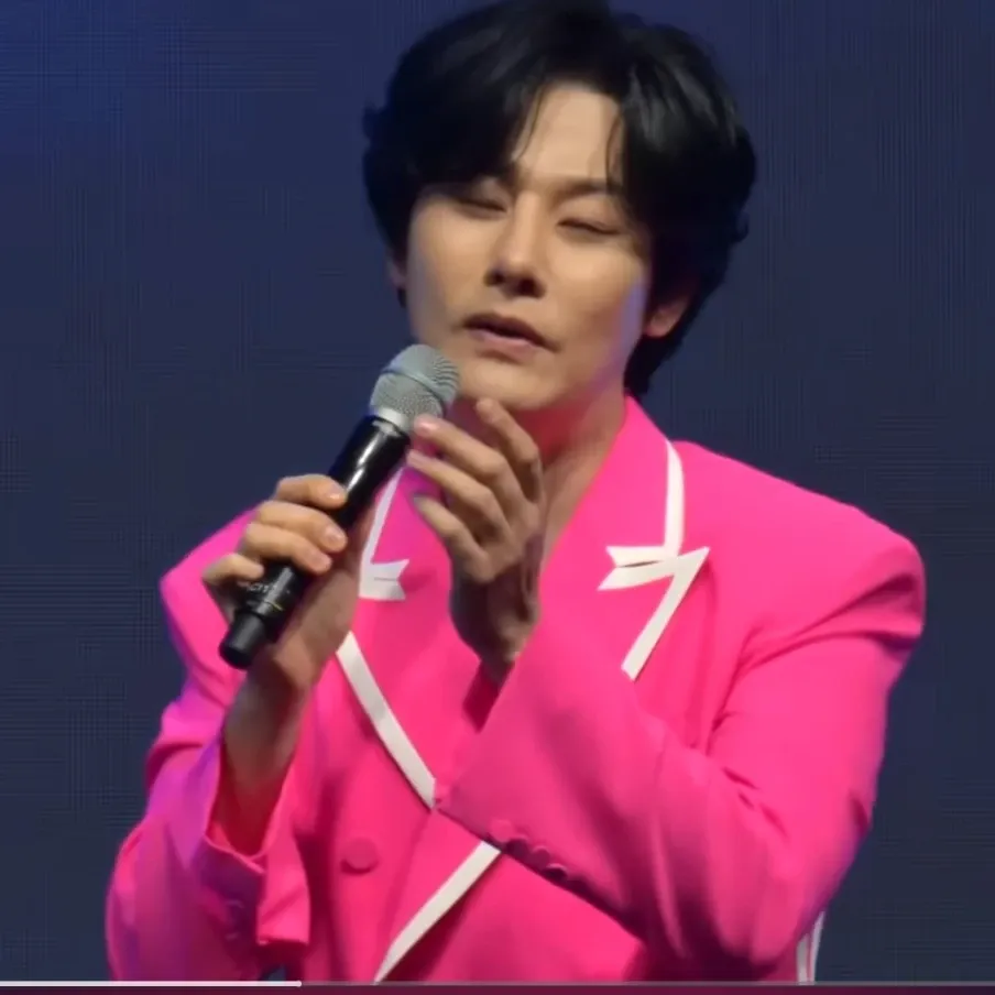 Recent activity shot of Kang Moonkyung