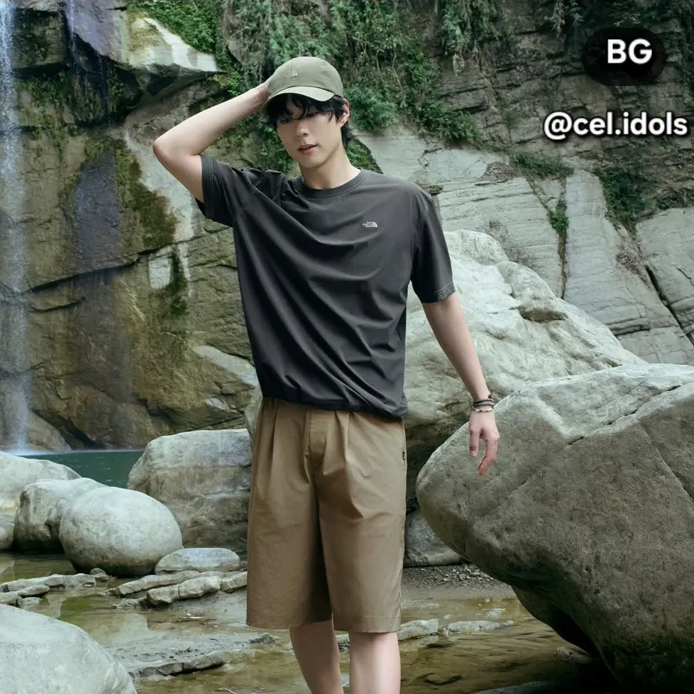 Recent activity shot of Park Bogum