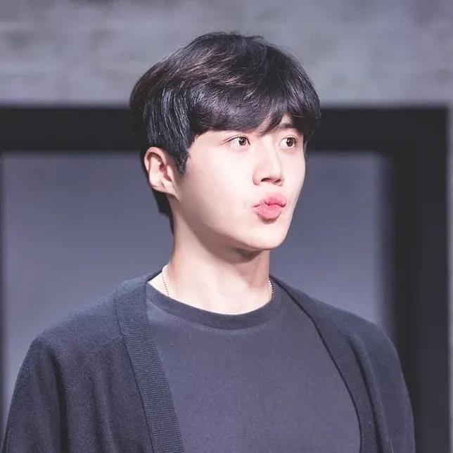 김선호의 최신 사진