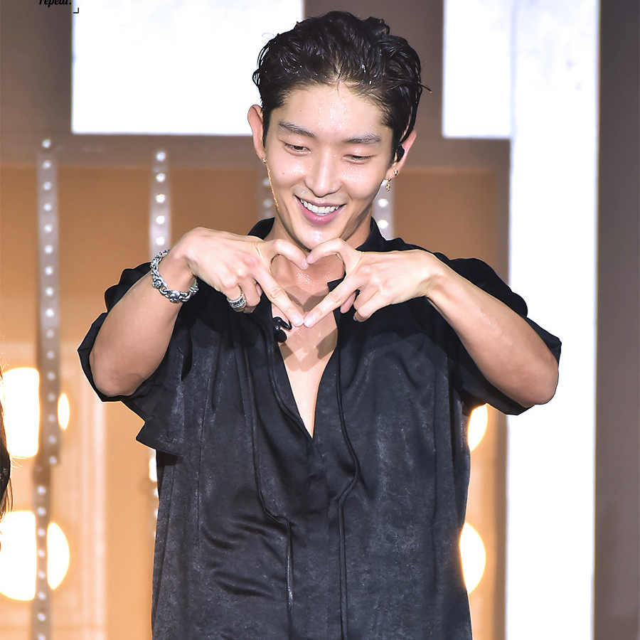 이준기의 최신 사진