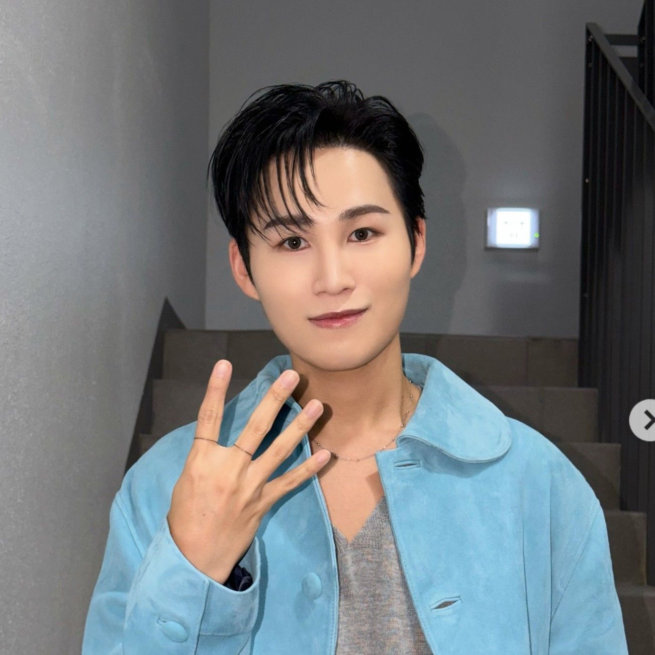 김희재의 비하인드 컷