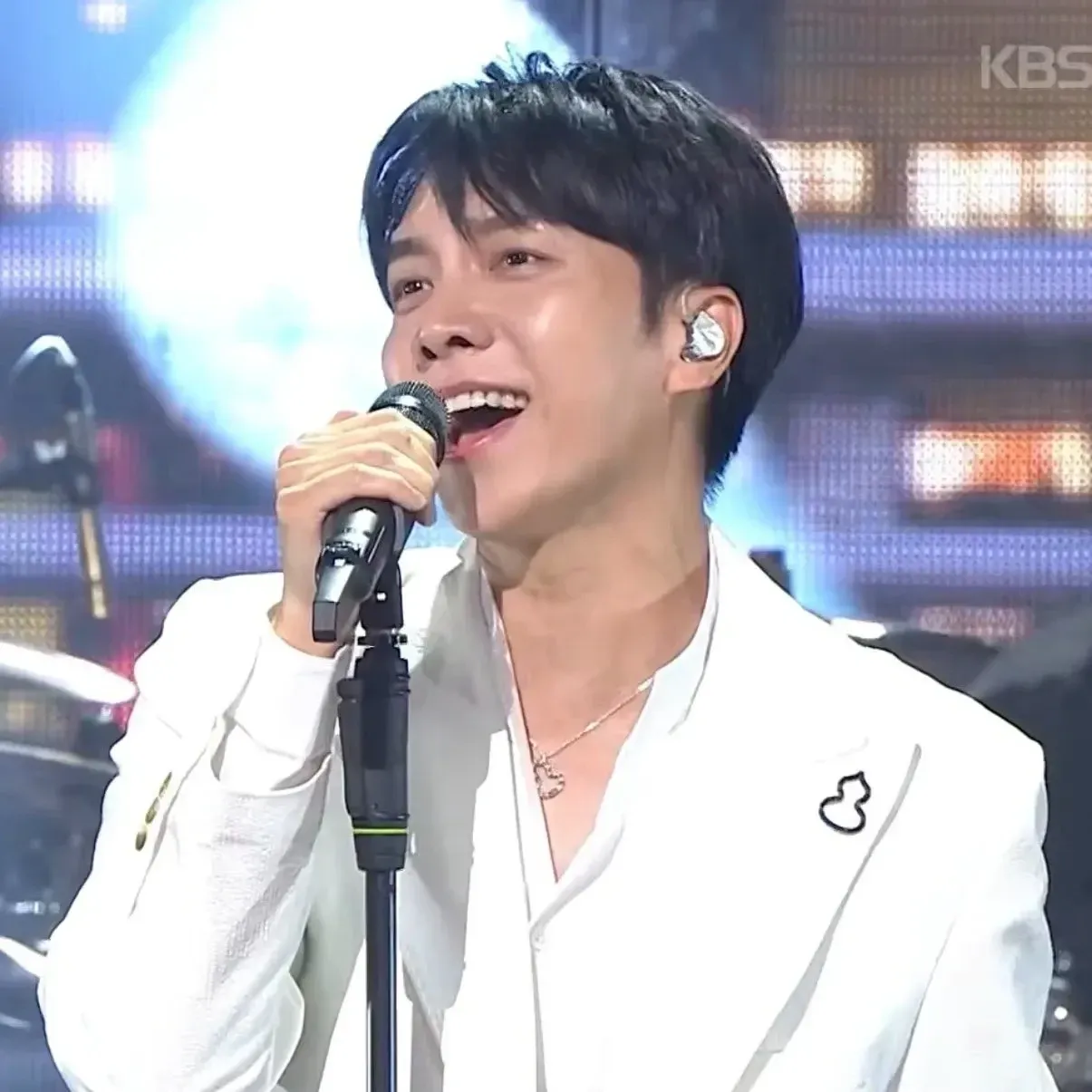Cuplikan di balik layar dari Lee Seunggi