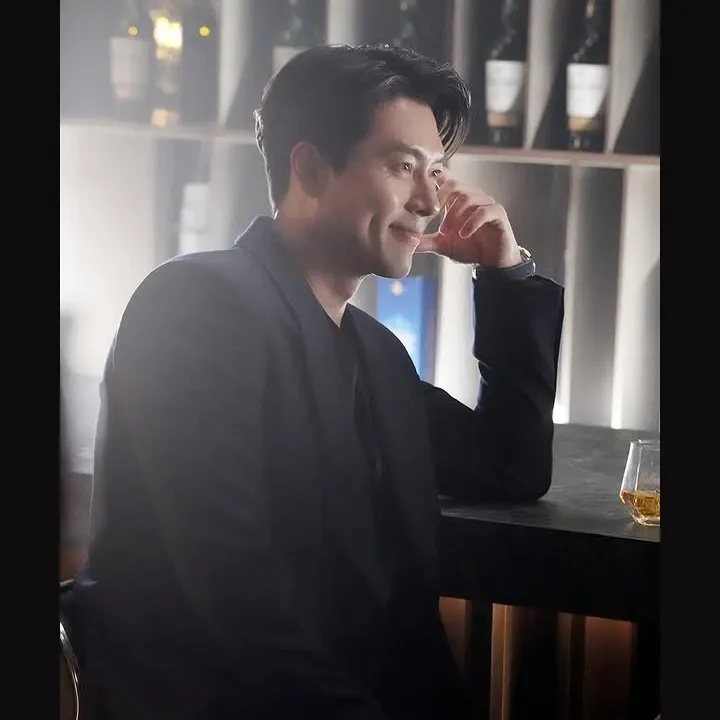 Foto terbaru dari Hyun Bin