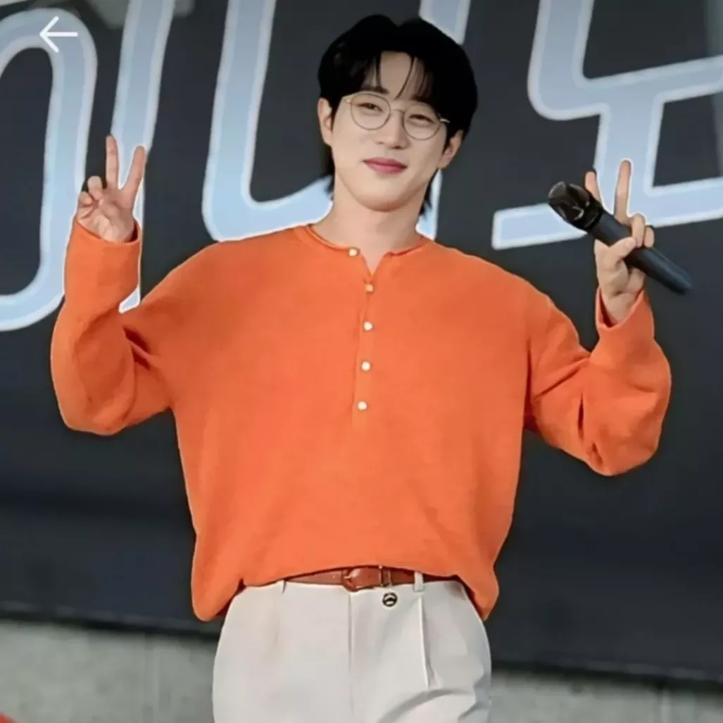 Recent activity shot of An Sunghoon
