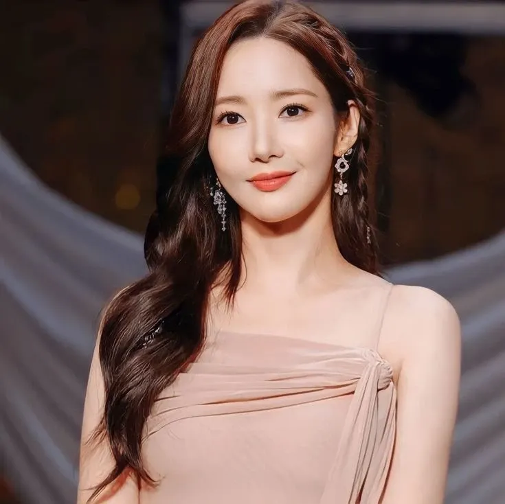 A moment captured by a fan of Park Minyoung